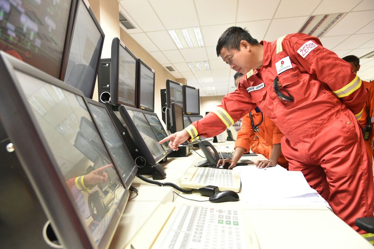 Kunjungi Kilang LNG Tangguh, Menteri ESDM: Anak Bangsa Mampu Operasikan Proyek Modern dan Strategis Hulu Migas